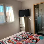 Maison Confortable Avec Clim, Terrasse Et Jardin - 6 Pers, Proche Et Plages - Fr-1-319-425 *