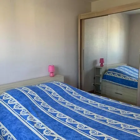 Hébergement de vacances Maison Confortable Avec Clim, Terrasse Et Jardin - 6 Pers, Proche Et Plages - Fr-1-319-425 Parentis-en-Born