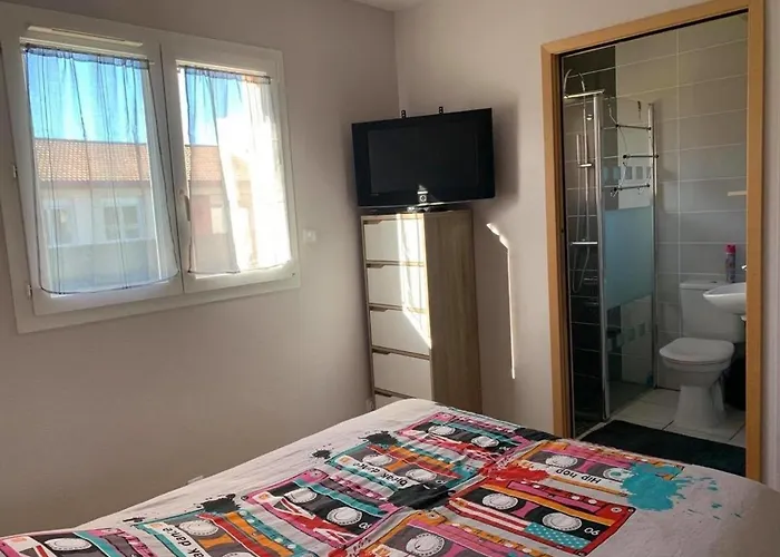 Maison Confortable Avec Clim, Terrasse Et Jardin - 6 Pers, Proche Et Plages - Fr-1-319-425 *